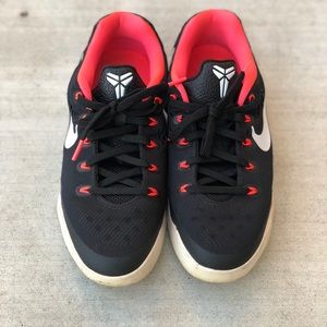 Nike Kobe 9s low basketball shoe